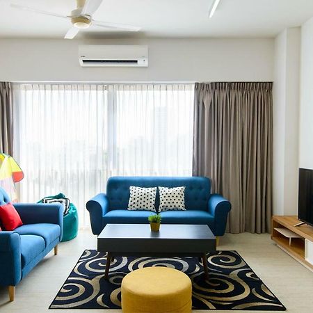By The Sea Beach Front Apartment Batu Ferringhi Extérieur photo