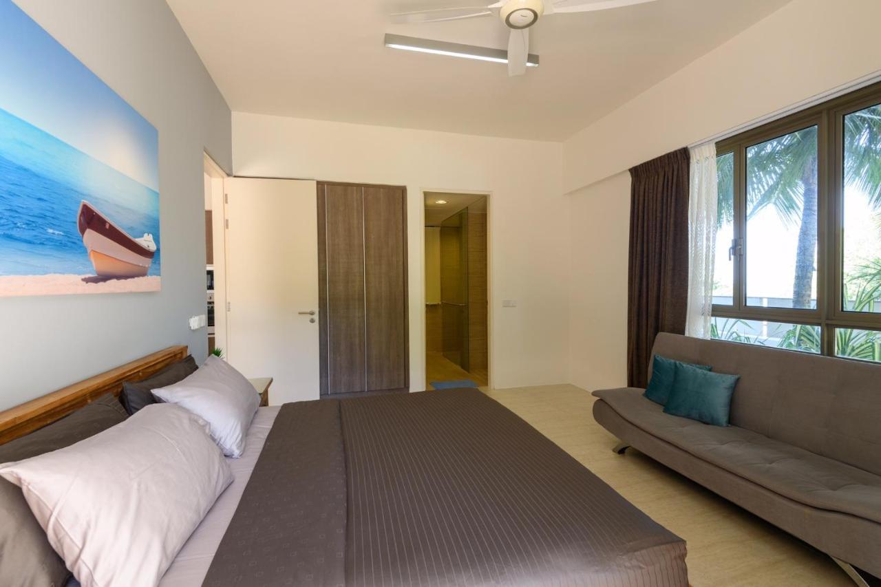 By The Sea Beach Front Apartment Batu Ferringhi Extérieur photo