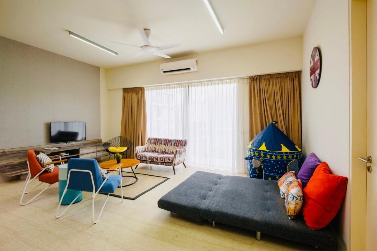 By The Sea Beach Front Apartment Batu Ferringhi Extérieur photo