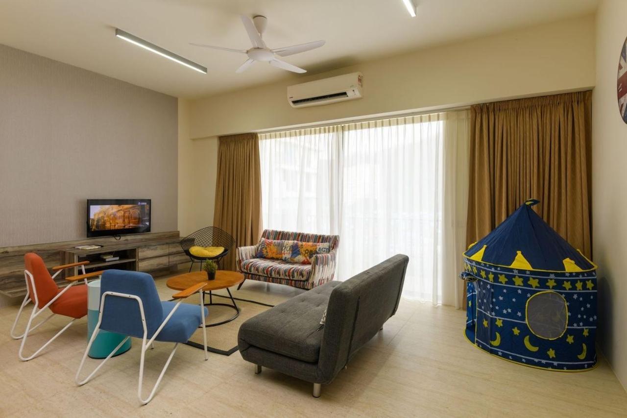 By The Sea Beach Front Apartment Batu Ferringhi Extérieur photo