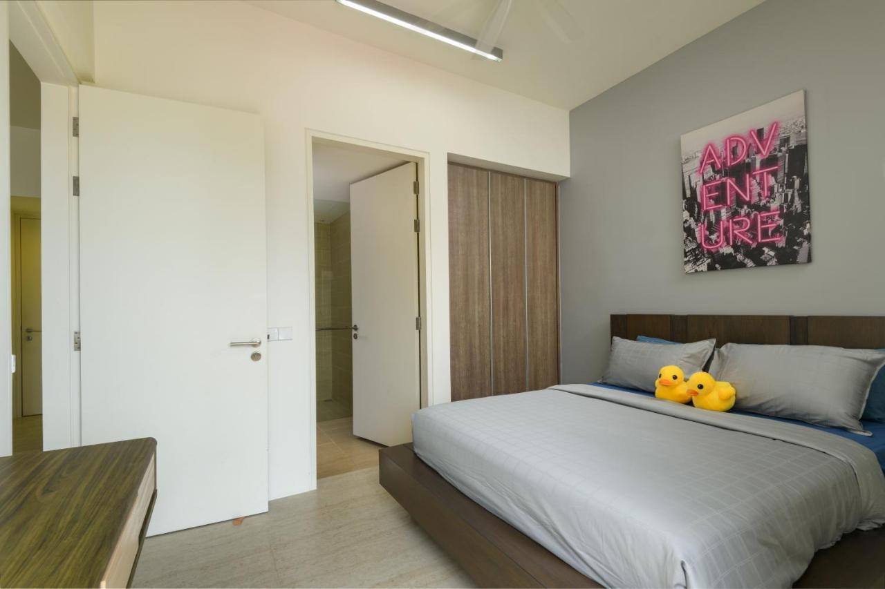 By The Sea Beach Front Apartment Batu Ferringhi Extérieur photo
