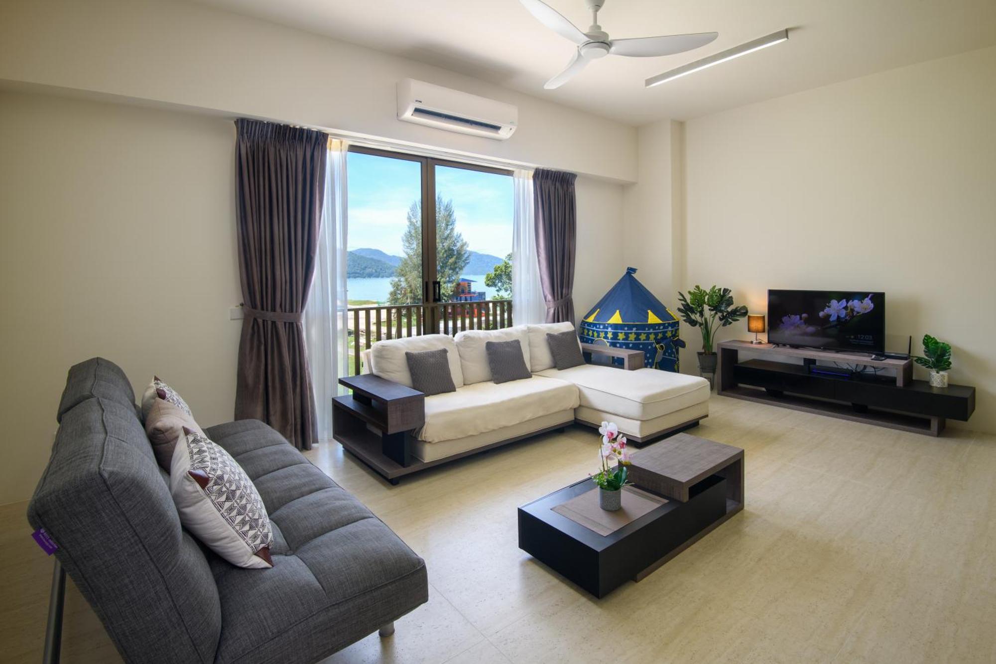 By The Sea Beach Front Apartment Batu Ferringhi Extérieur photo