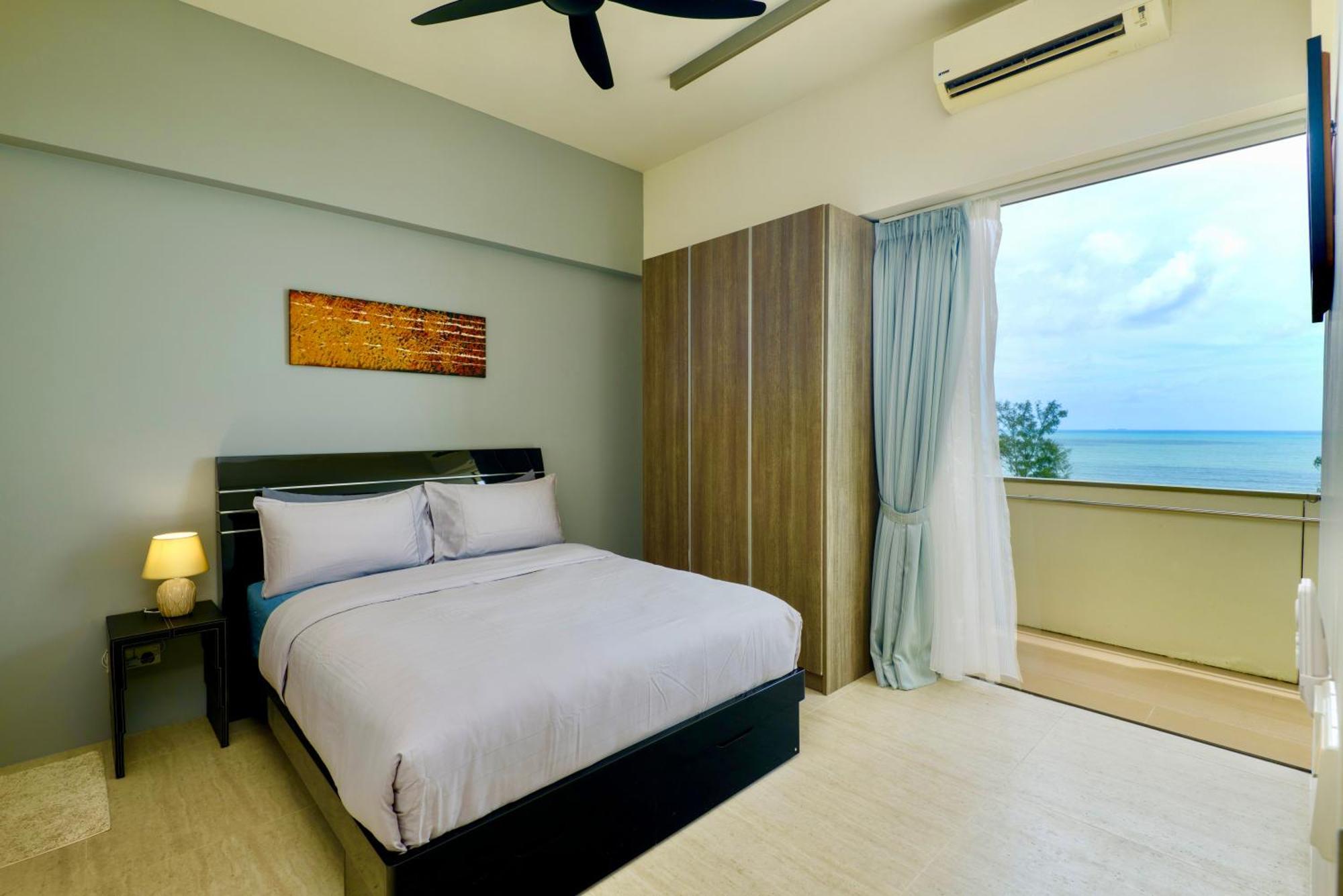 By The Sea Beach Front Apartment Batu Ferringhi Extérieur photo
