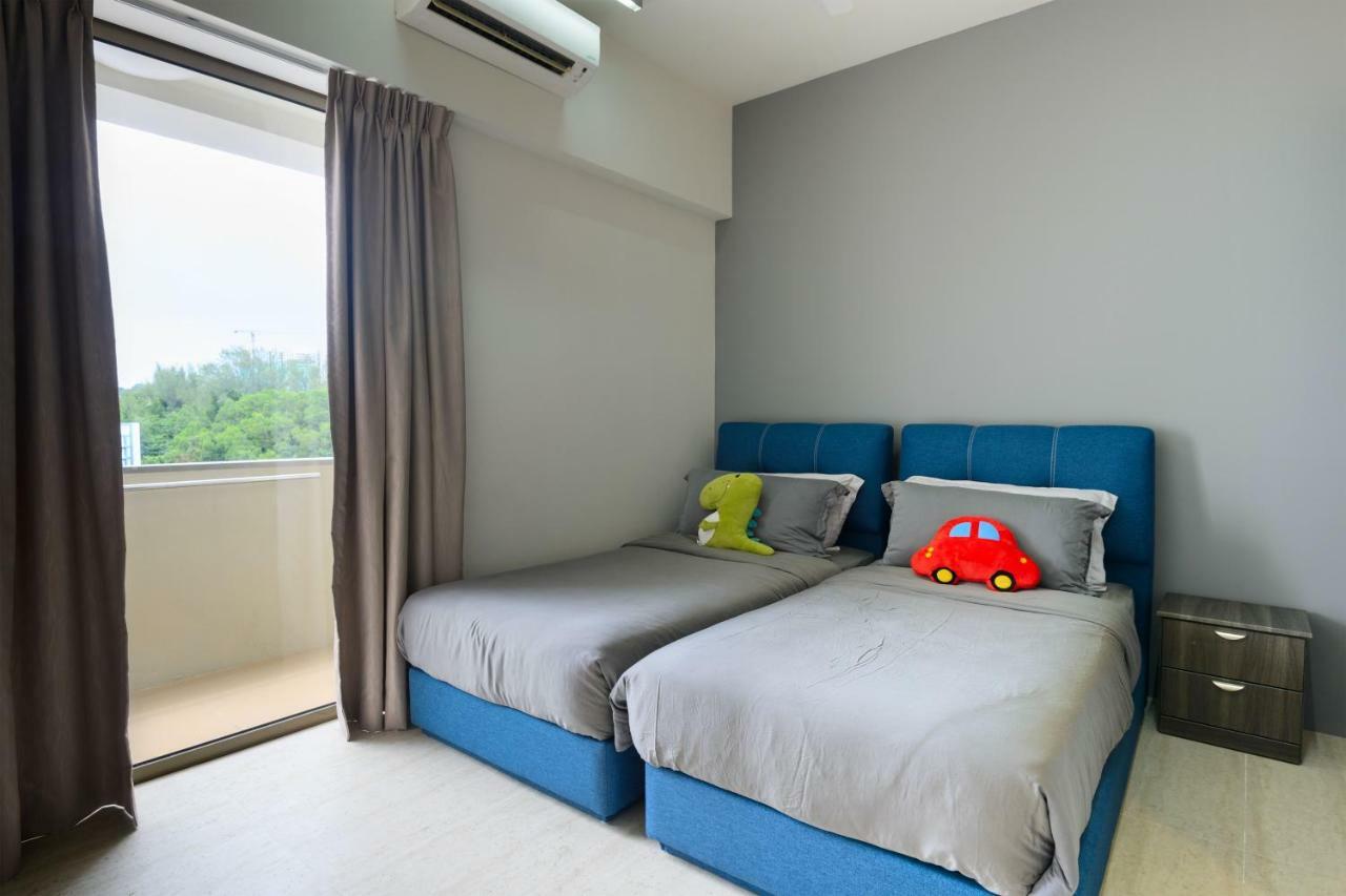 By The Sea Beach Front Apartment Batu Ferringhi Extérieur photo